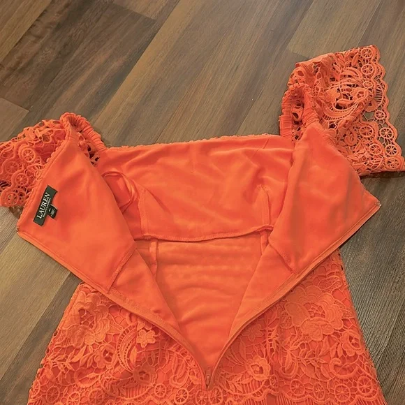 Lauren Ralph Lauren Lace Off The Shoulder Coral Color Dress, Lined Size 4 Petite - Picture 4 of 12